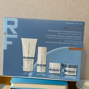 Rodan + Fields Redefine Skincare Set - Blue and White